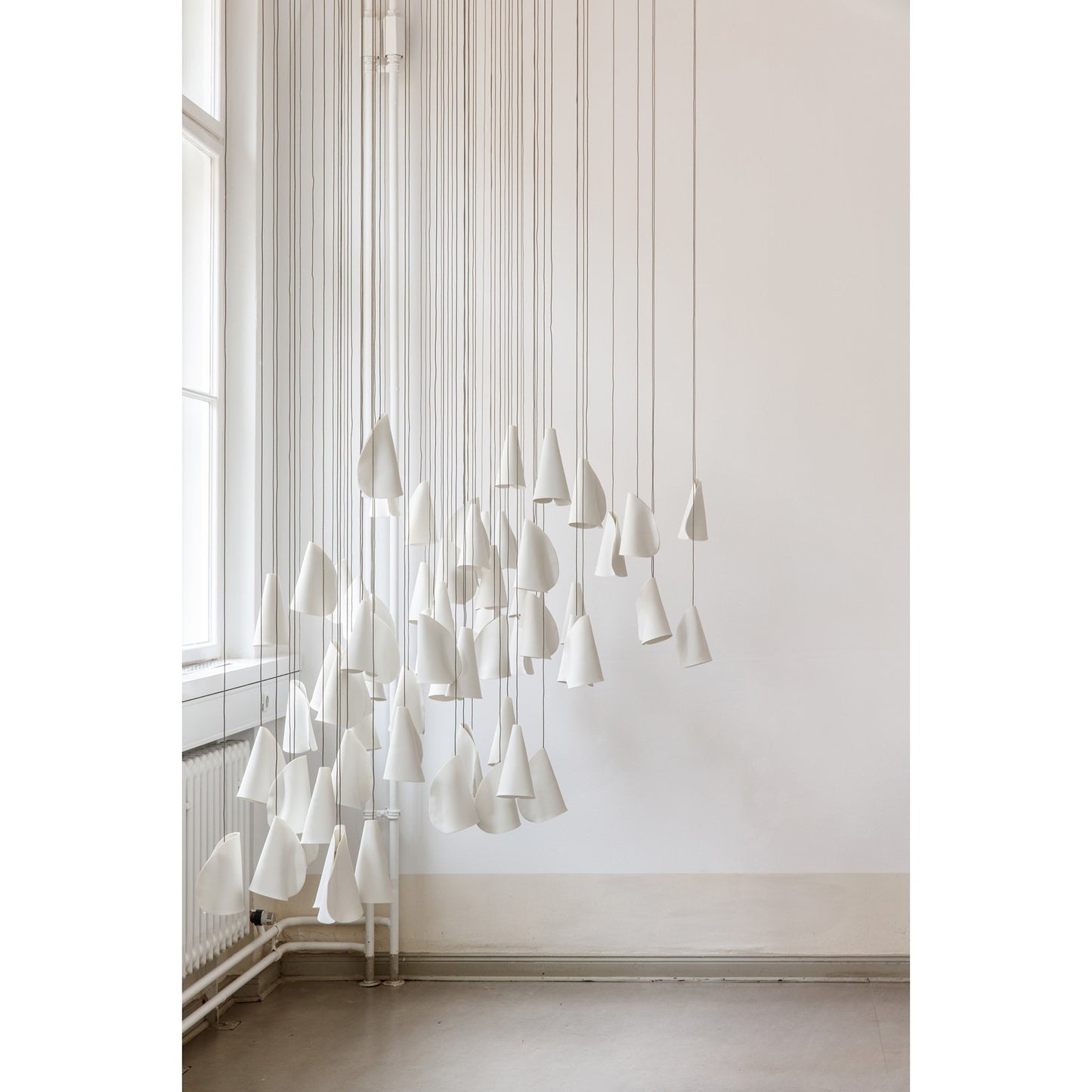21 Thin Porcelain Pendant Lamp
