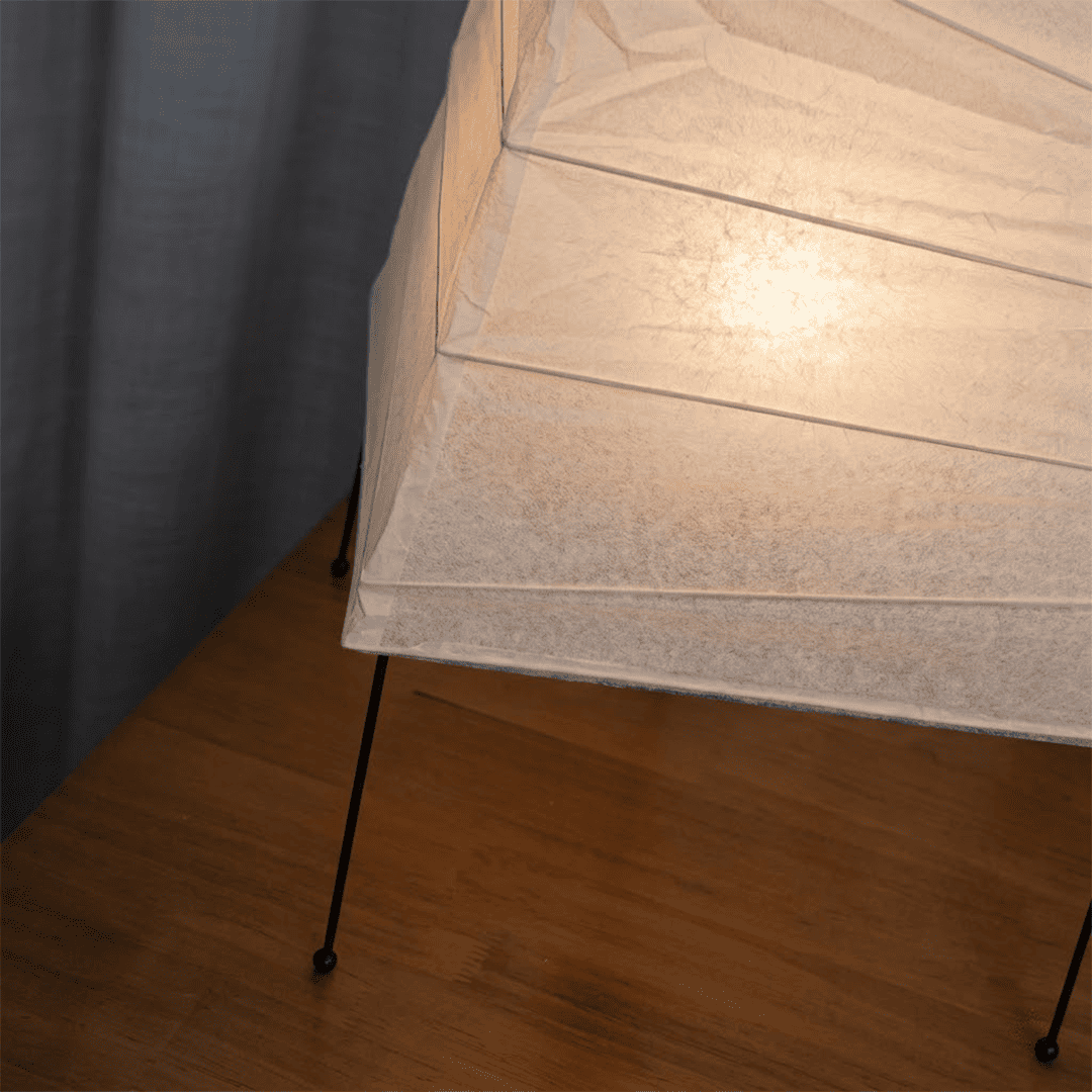 Akari 4N Washi Paper Slim Iron Frame Table Lamp