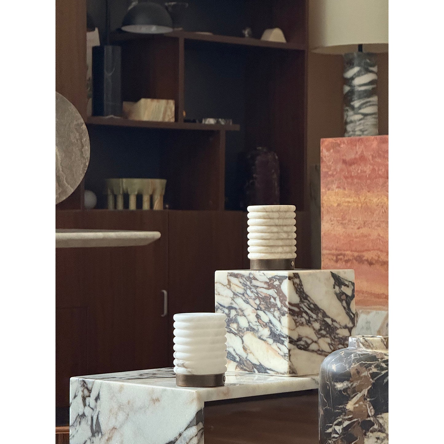 Alabaster Striped Table Lamp (Built-in Battery)