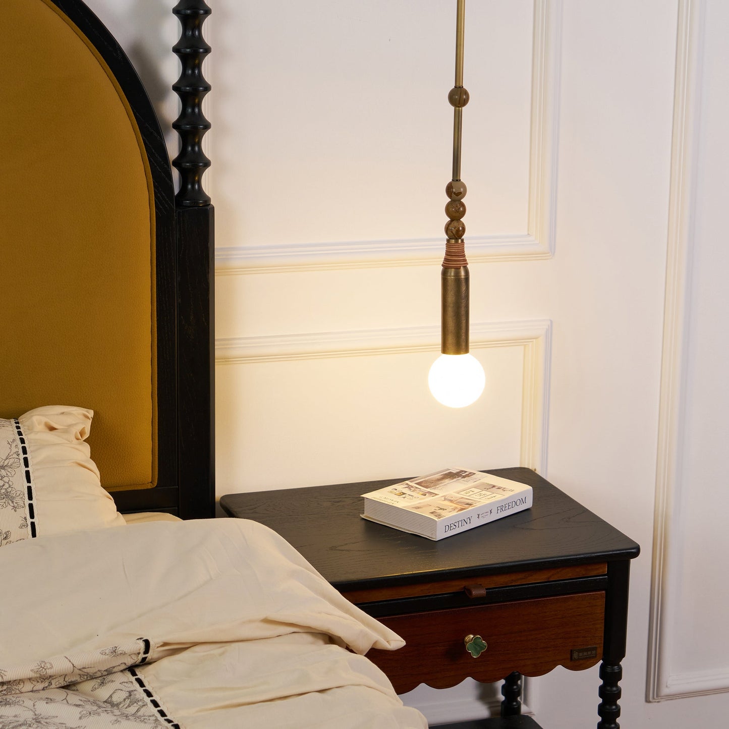 Allia Pendant Light
