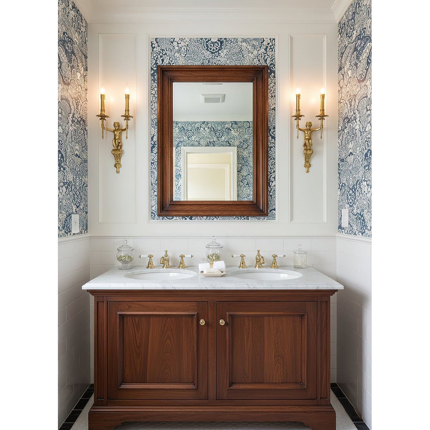 Brunelle Wall Lamp