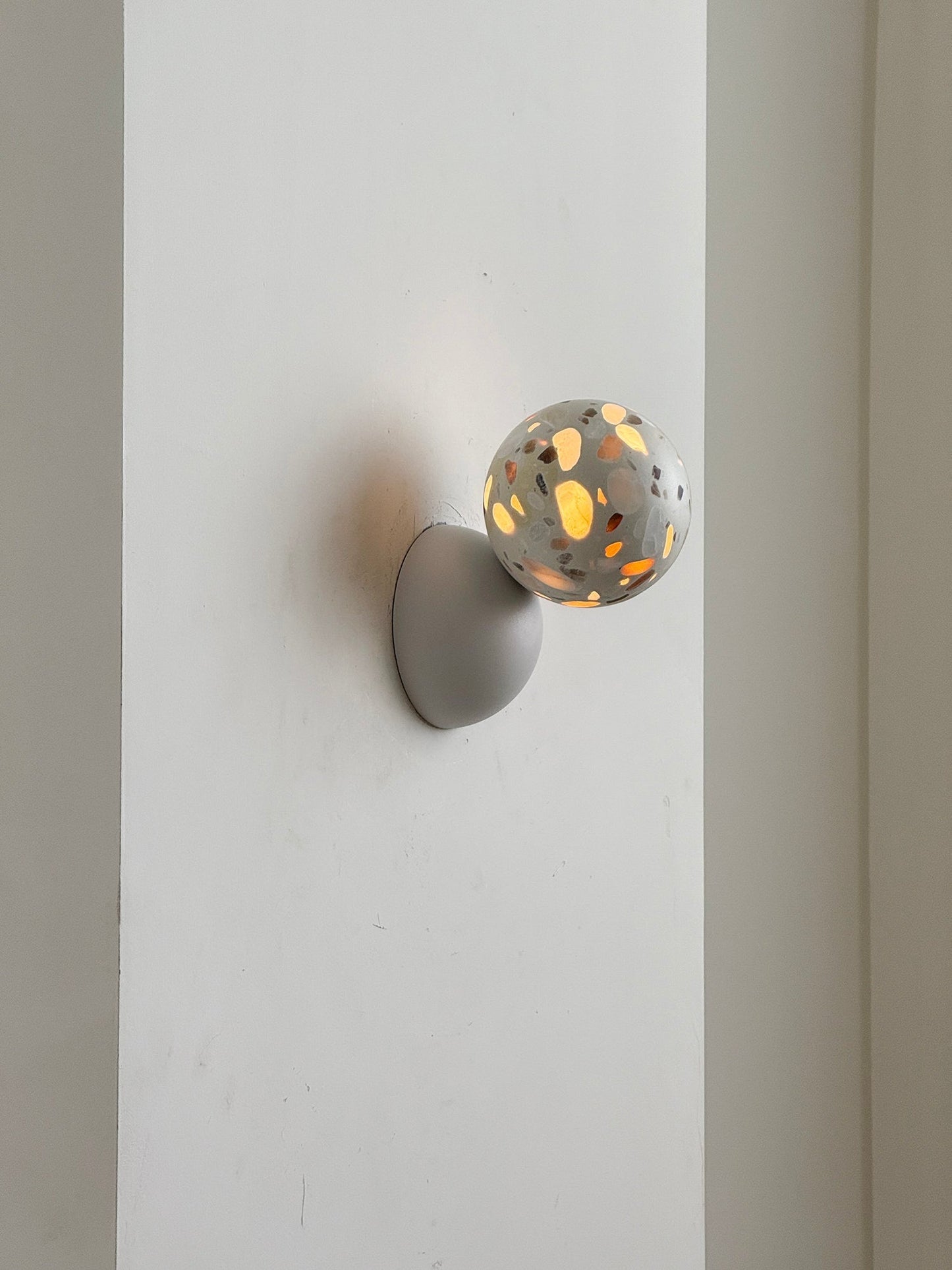 Callisto Eclipse Wall Lamp