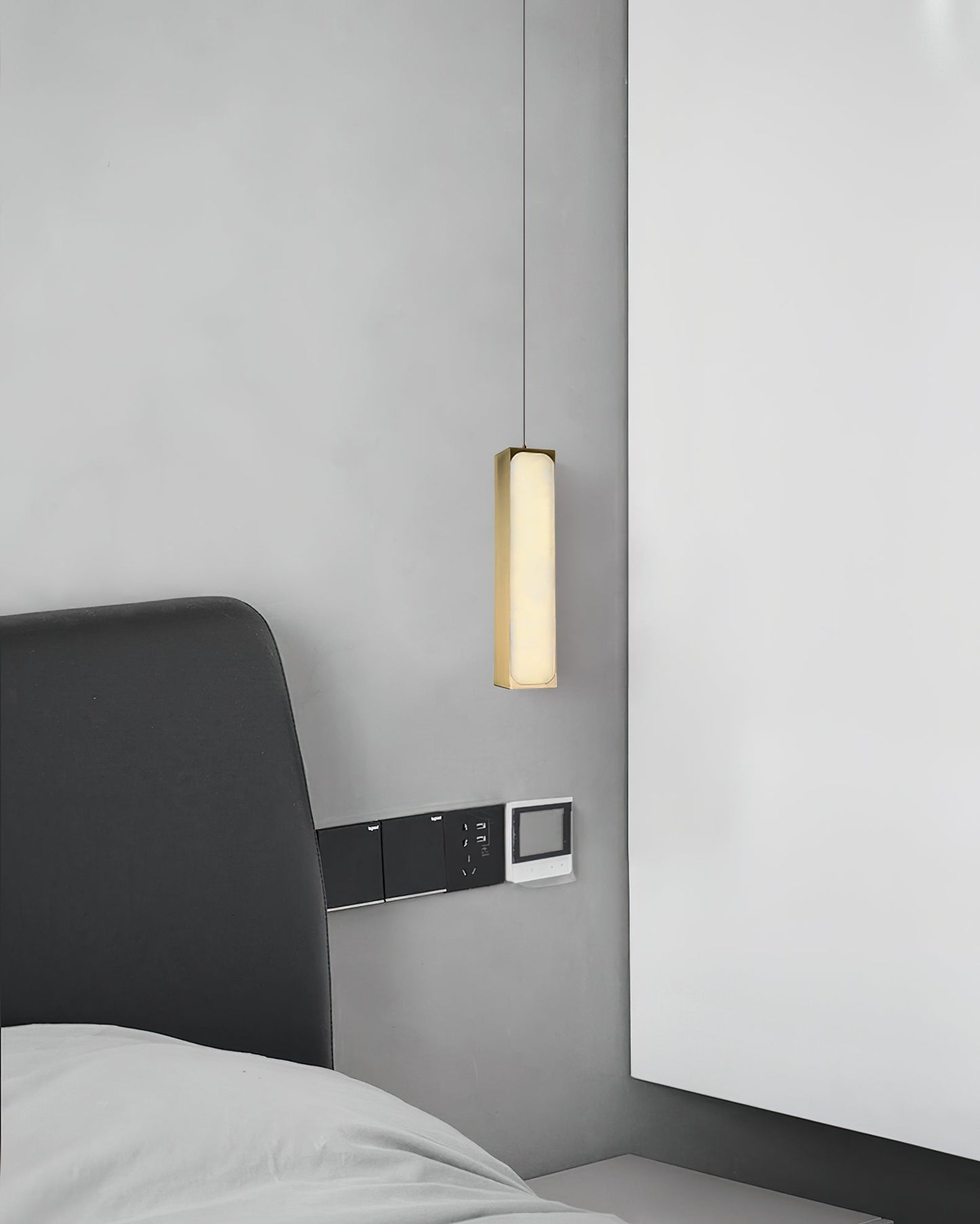 Chaos Alabaster Pendant Light