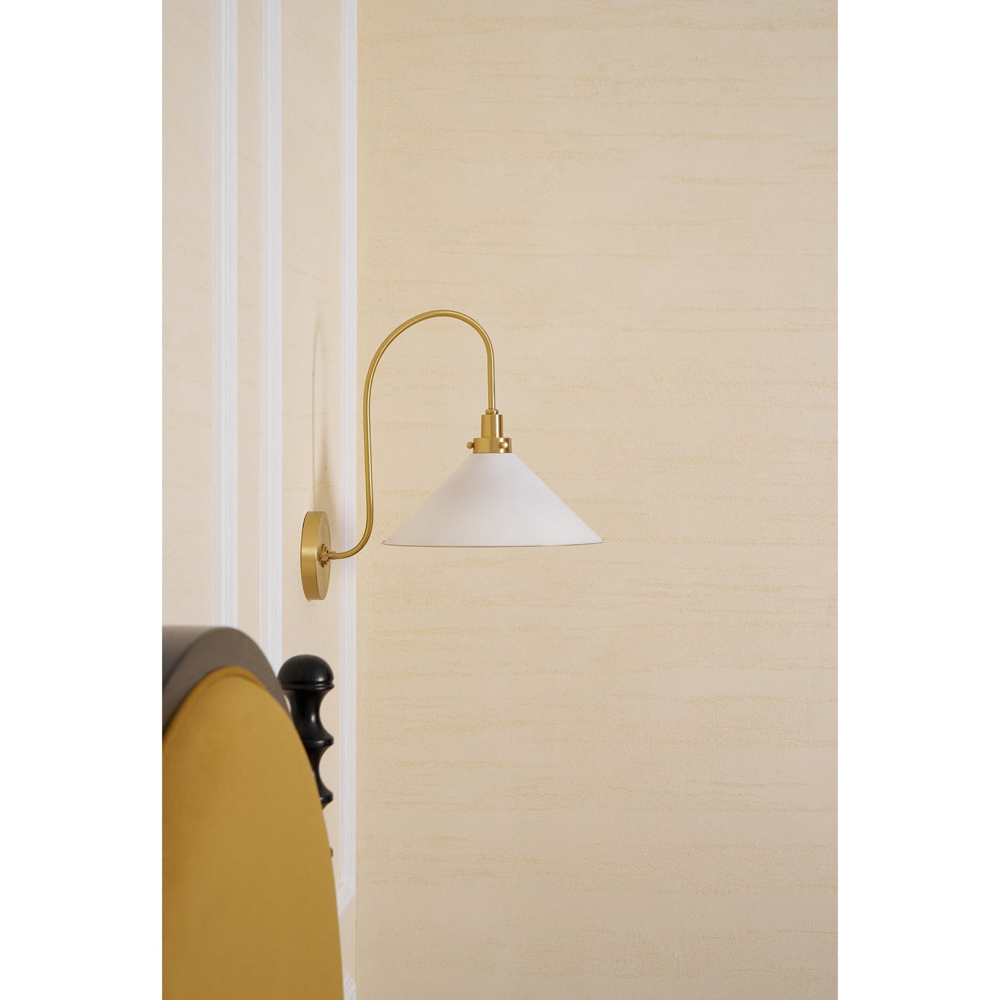 Clivedon Wall Lamp