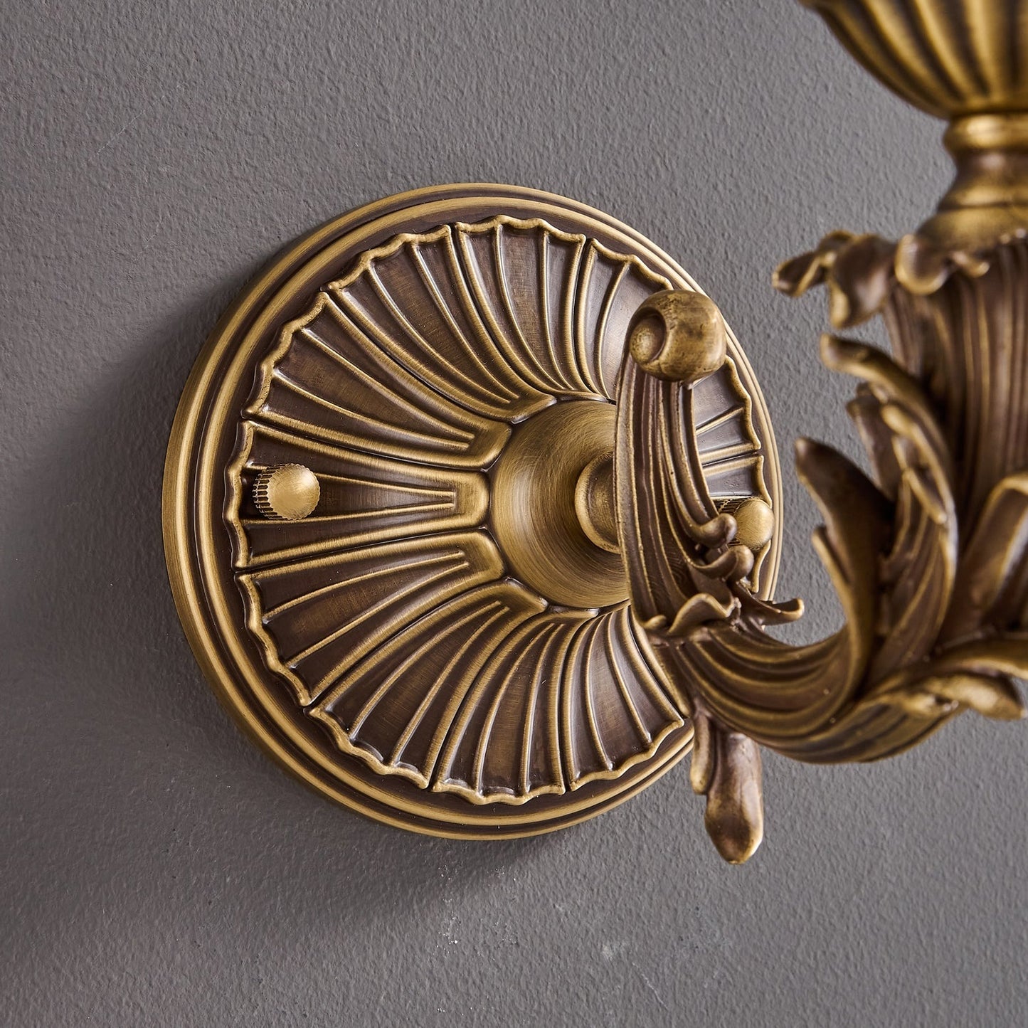 Darwin Wall Lamp