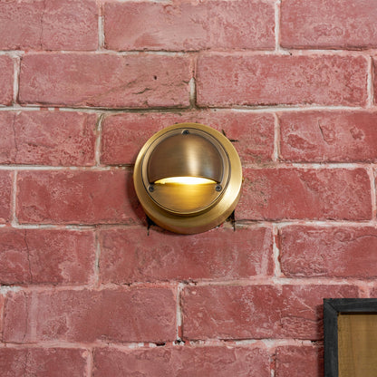 Hardy Wall Lamp
