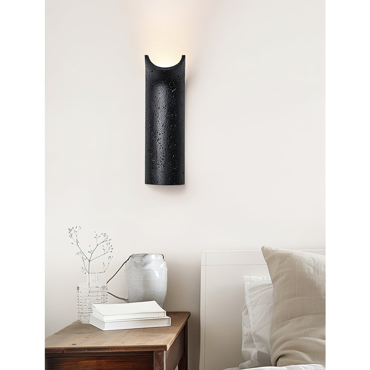 Hobart Wall Lamp