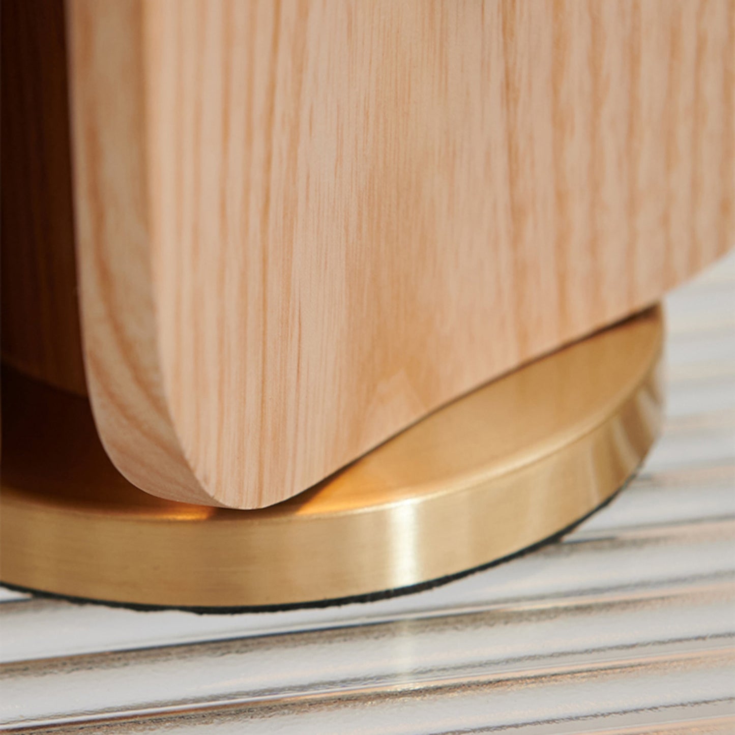 Kubec Table Lamp