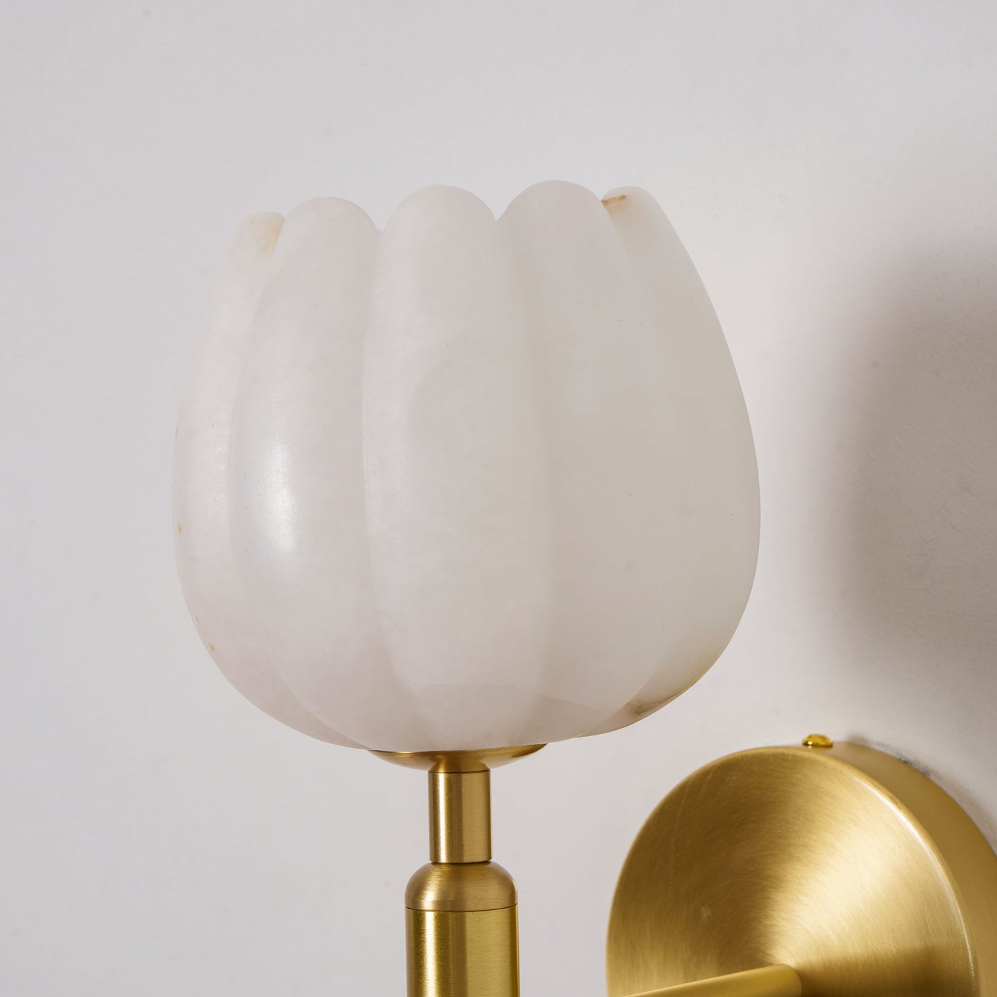 Mian Alabaster Wall Lamp