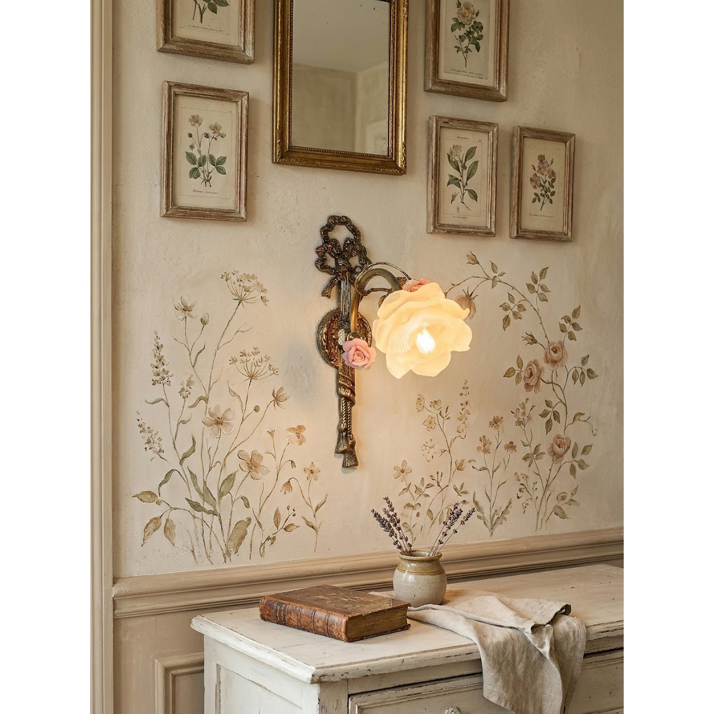 Neiman Wall Lamp