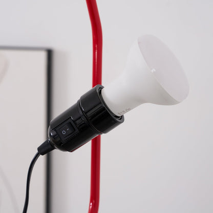 Floor-to-Ceiling Tension Cable Lamp – Adjustable Spotlight