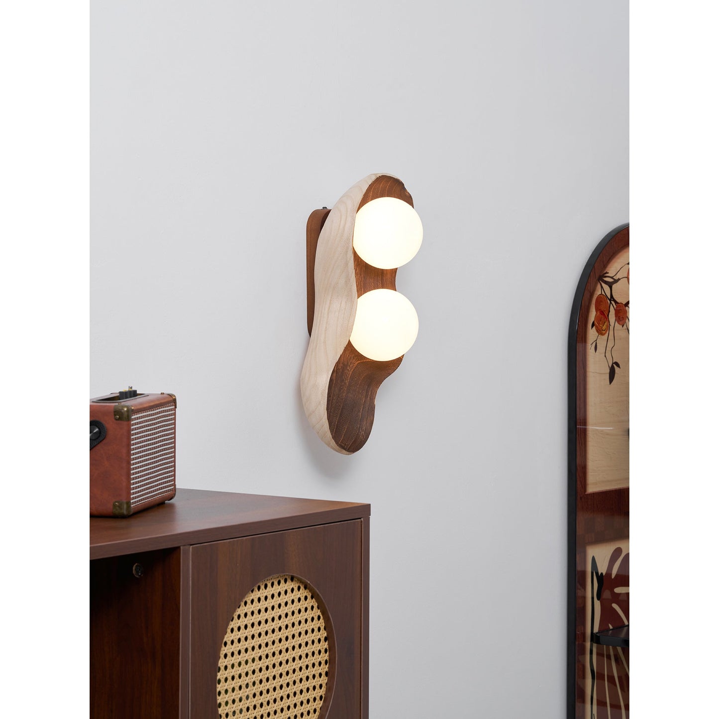 Pea Wall Lamp