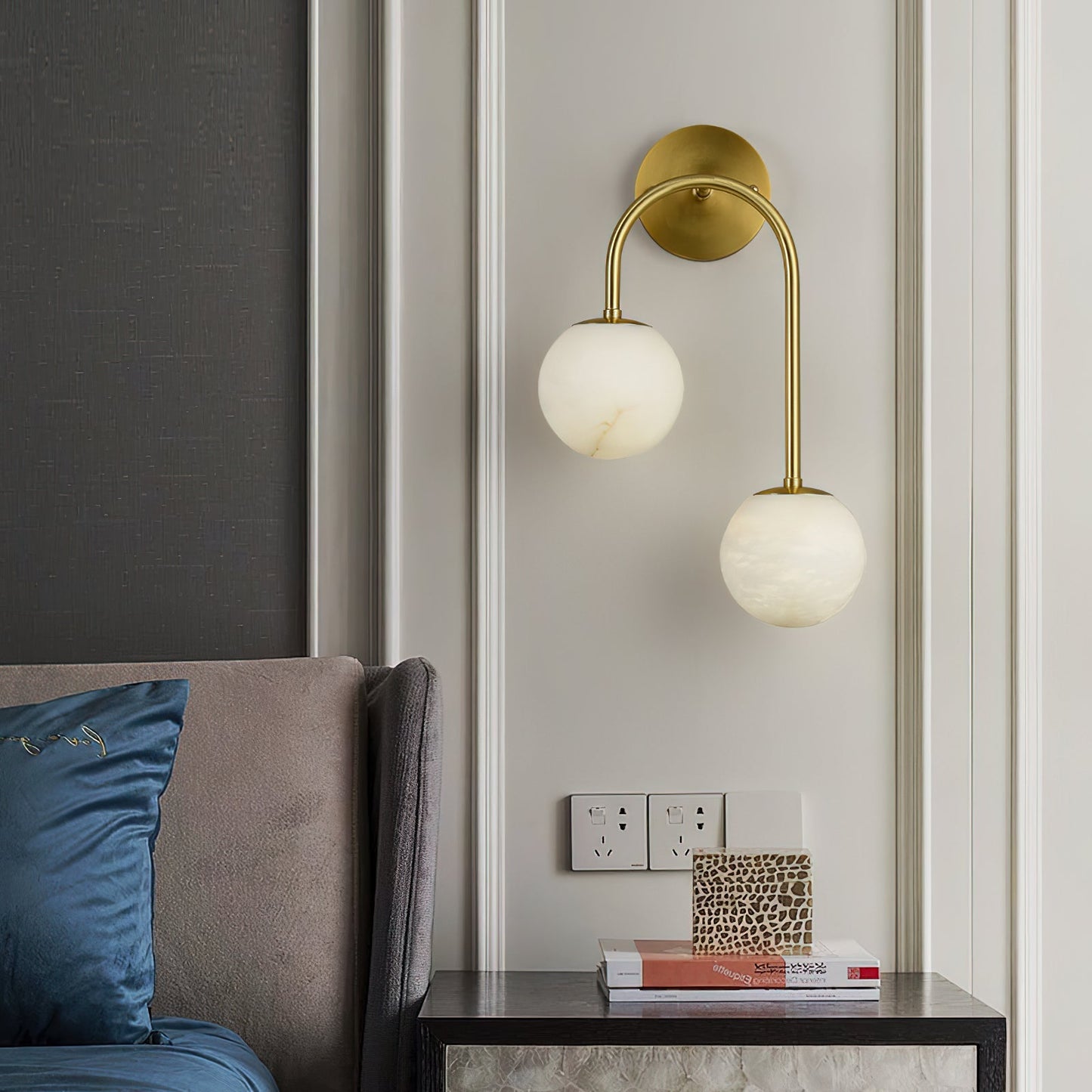 Pietro Alabaster Wall Lamp
