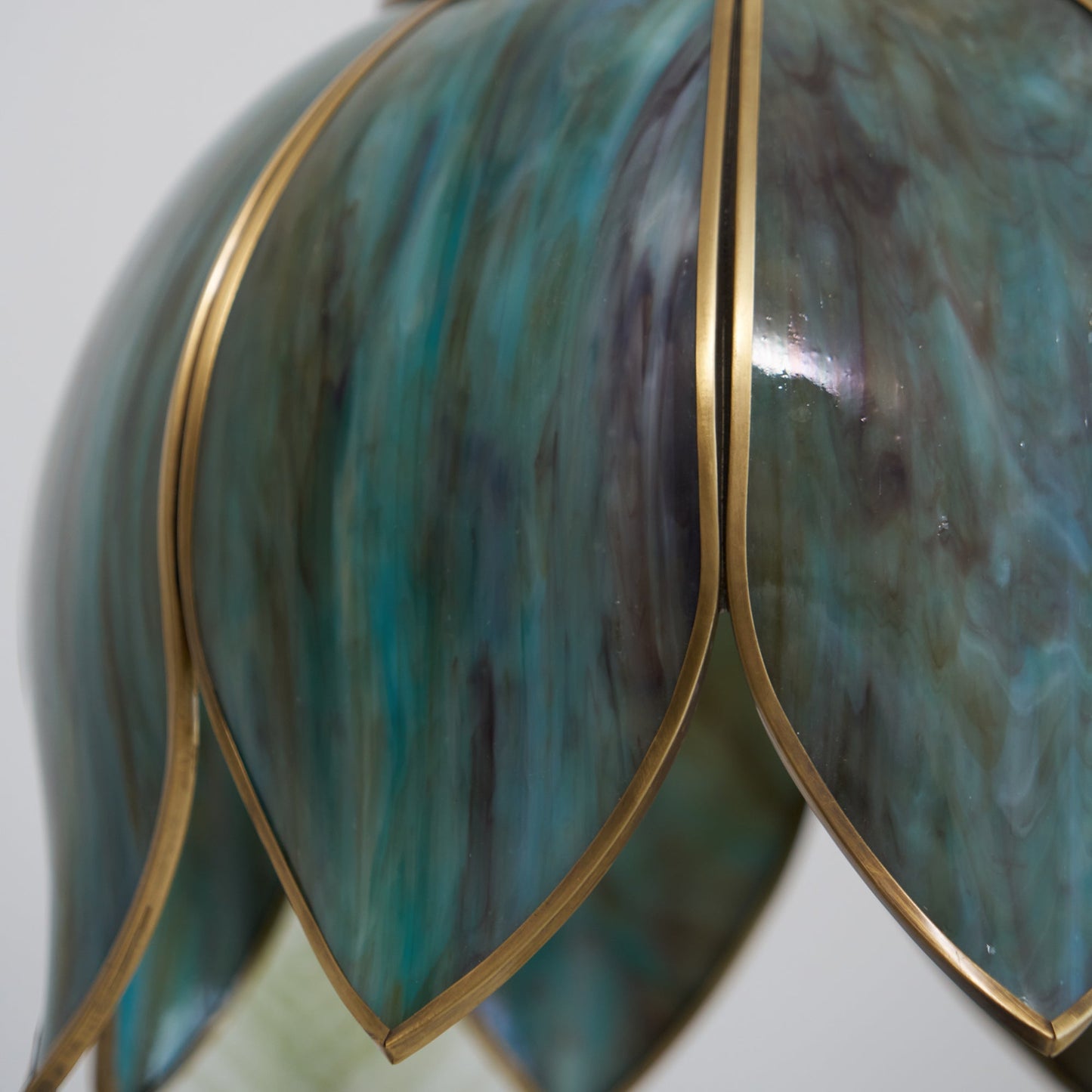 Retro Lotus Pendant Lamp
