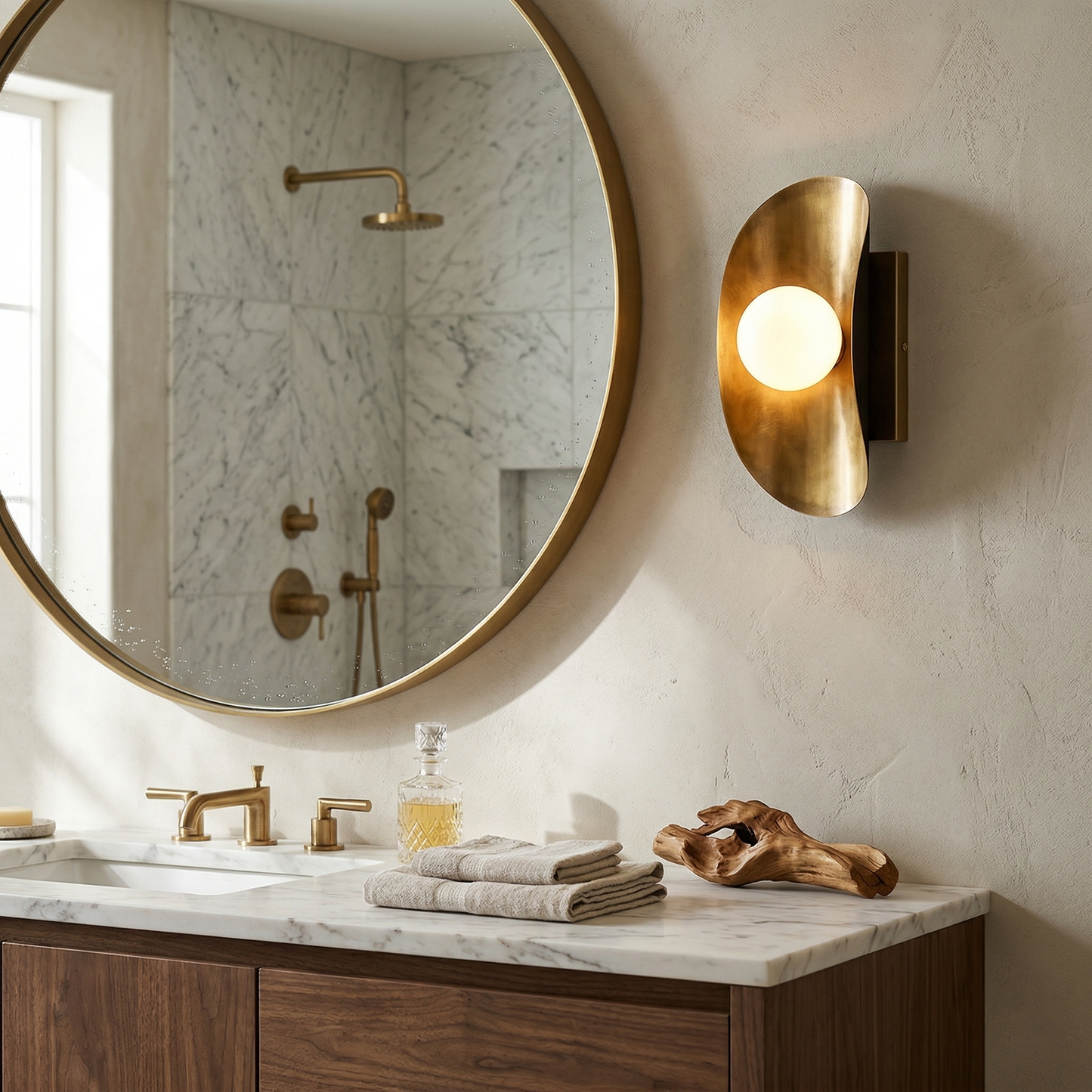 Hopper Wall Lamp