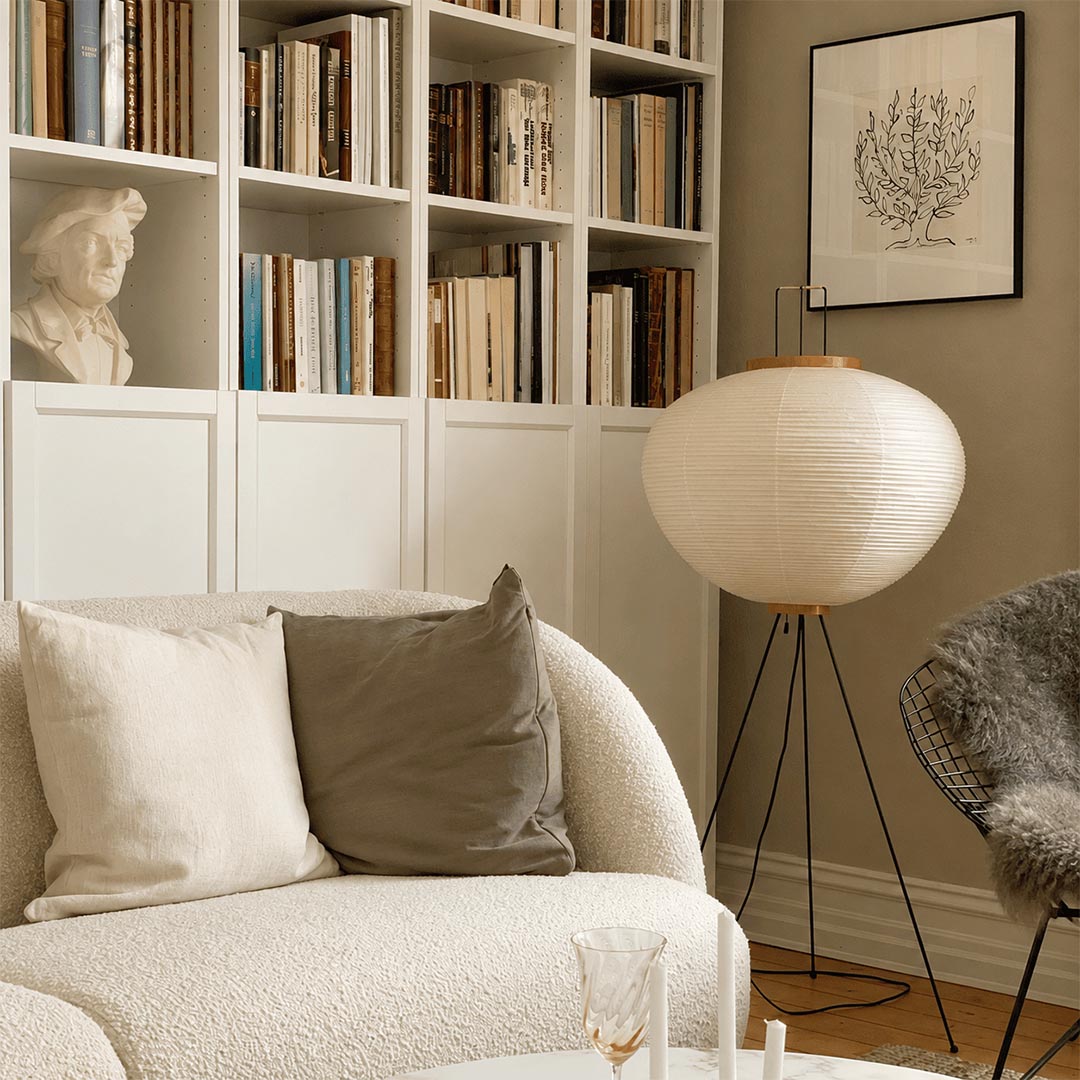 Akari 10A Washi Paper Tripod Floor Lamp