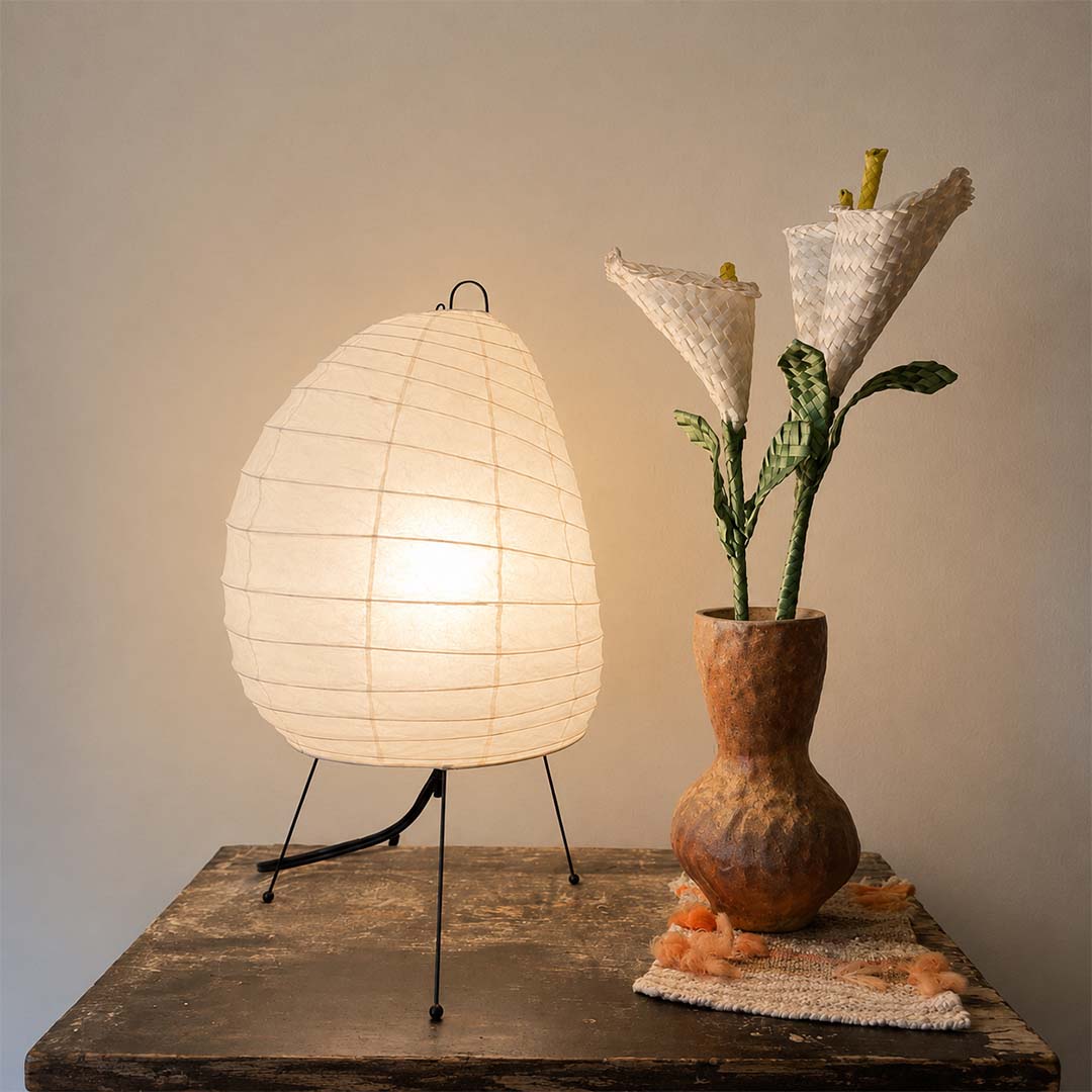 Akari 1N Washi Paper Tall Tripod Table Lamp