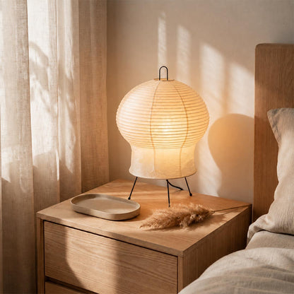Akari 2N Washi Paper Tripod Table Lamp