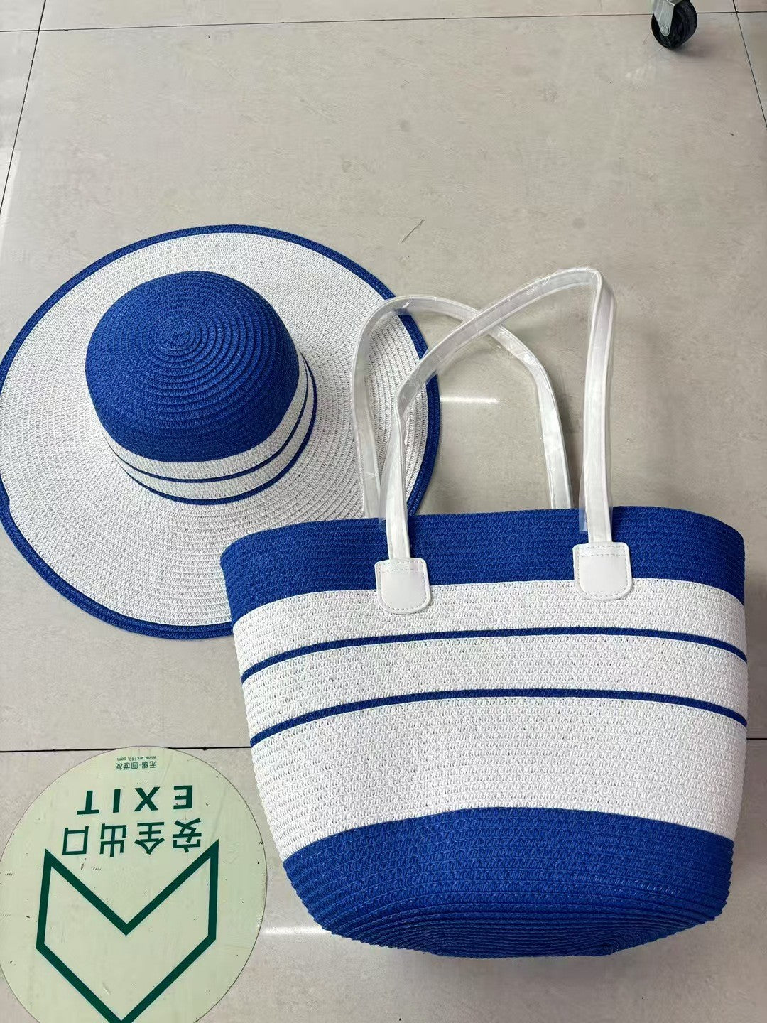 solara-straw-hat-_-tote-set-34_d75bbc62-058e-4507-b7c2-14a88b8f9168.jpg