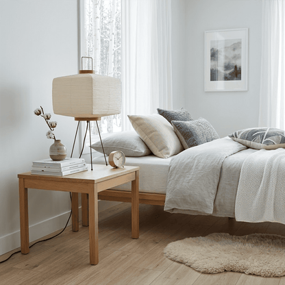 Akari 9A Washi Paper Tripod Table Lamp