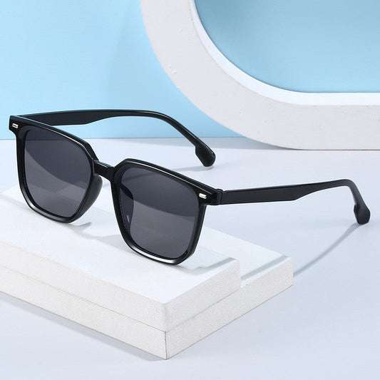veyra-oversized-square-sunglasses-1_53b408eb-4434-4bd9-9123-10a23f727a82.jpg